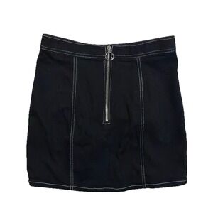 BB Dakota,Womens Mini Skirt, Size 6 Black Contrast Stitch Front Zip
